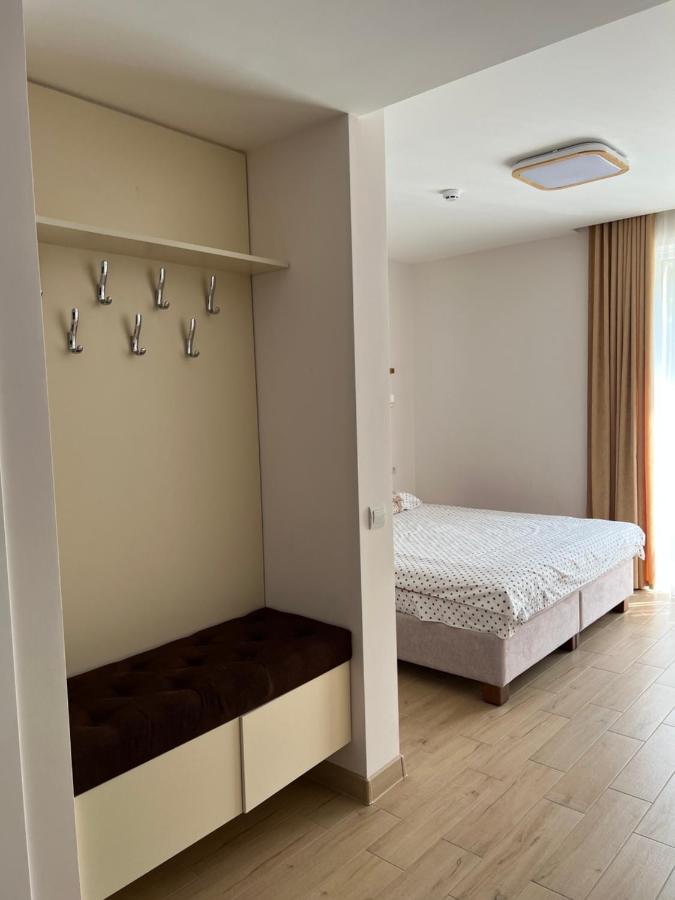 жк «сонячний квартал» Apartment *