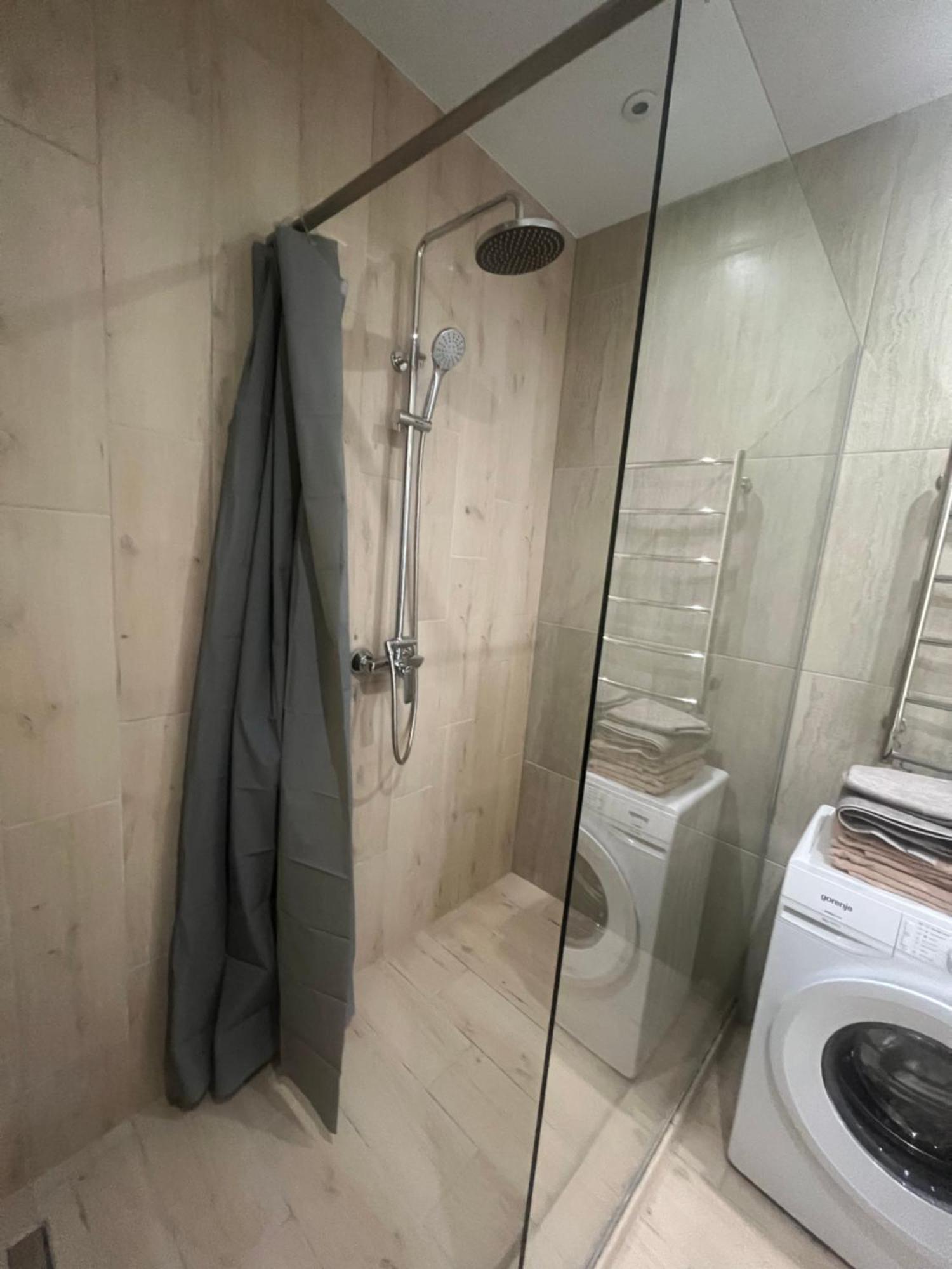 жк «сонячний квартал» Apartment *