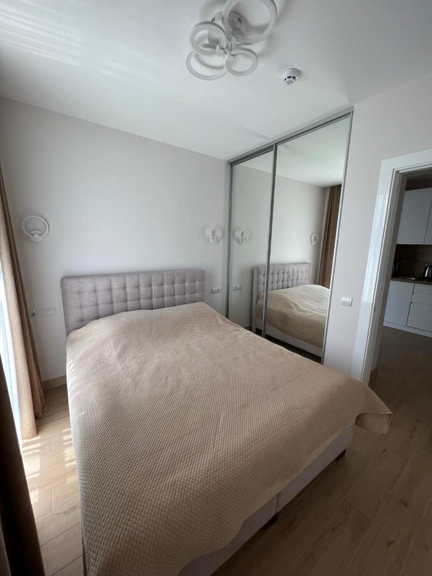Apartment жк «сонячний квартал»